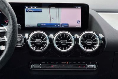 Mercedes GLA 200  AMG Line