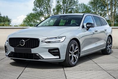 Volvo V60 B4 Plus Dark