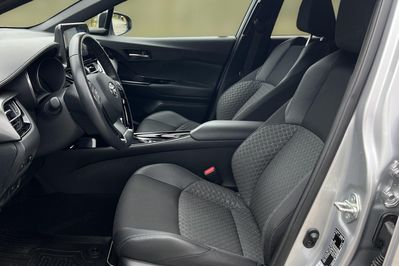 Toyota C-HR 2.0 Hybrid Style