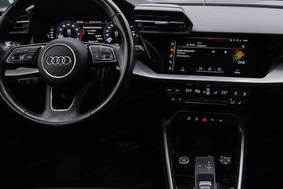 Audi A3 35 TFSI mHEV S tronic