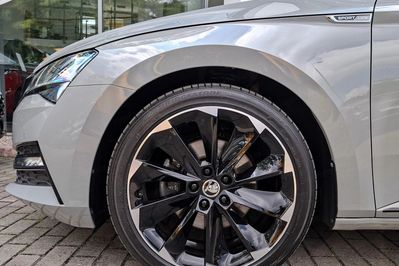 Skoda Superb 2.0 TDI SCR 4x4 Sportline DSG