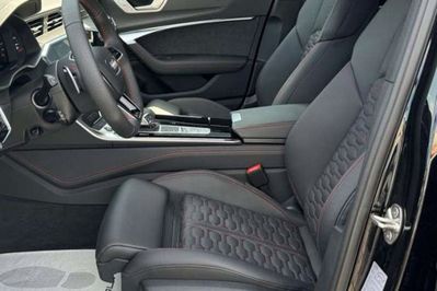 Audi A6 RS6 TFSI quattro Performance Avant