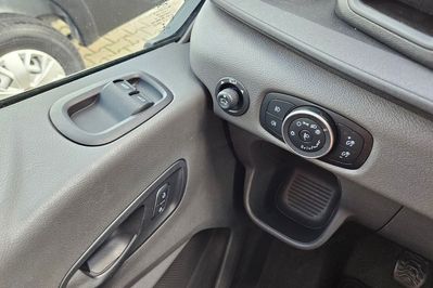 Ford Transit L4H3