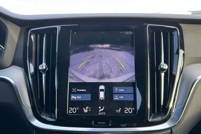 Volvo V60 D4 R-Design