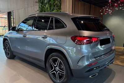 Mercedes GLA 200  AMG Line