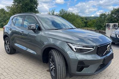 Volvo XC40 B3 Plus Dark