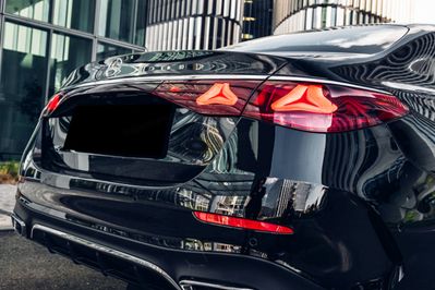 Mercedes E Klasa 220 d 4-Matic AMG