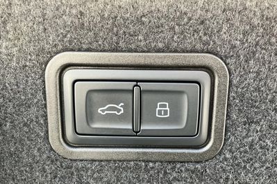 Audi A8 60 TFSI e Quattro Tiptr.