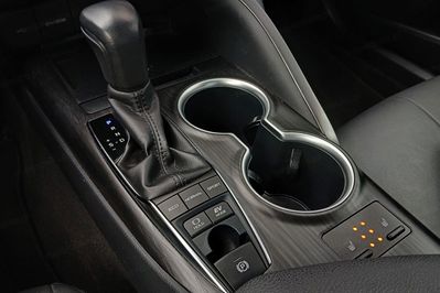 Toyota Camry Hybrid Executive CVT