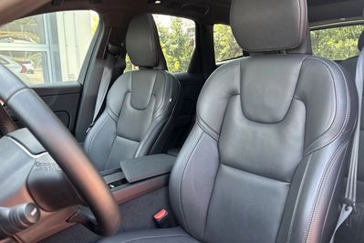 Volvo XC60 B5 B AWD Ultra Black Edition