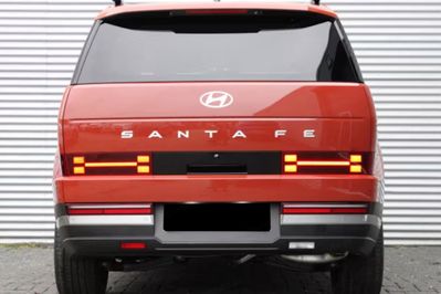 Hyundai Santa Fe 1.6 T-GDI HEV Platinum 4WD aut 5os.