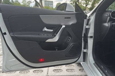 Mercedes CLA 200