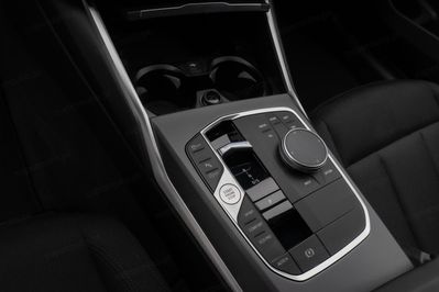 BMW Seria 3 Touring 330e xDrive