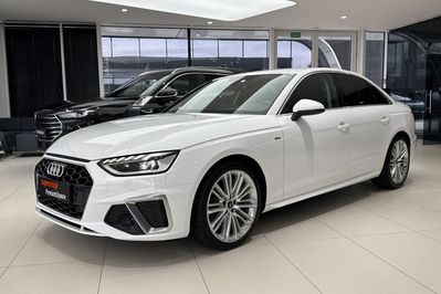 Audi A4 35 TFSI mHEV S Line S tronic
