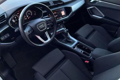 Audi Q3 35 TFSI mHEV S tronic