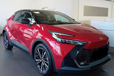 Toyota C-HR Executive 2.0 Plug-in Hybrid Dynamic Force