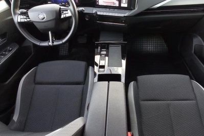 Opel Astra VI 1.2 T Business S&S aut