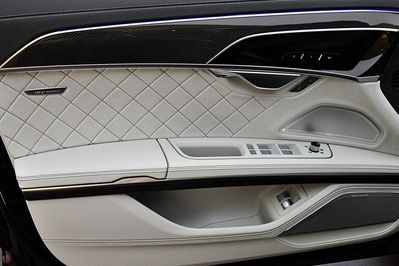 Audi A8 L 60 TFSI e quattro S Line