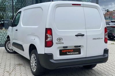 Toyota Proace City L2H1 D-4D Long