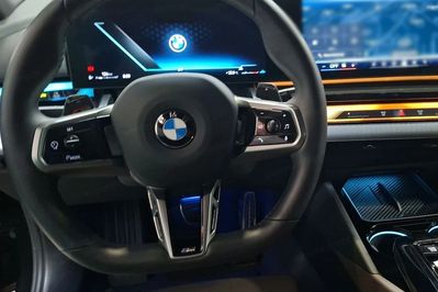 BMW Seria 5 520i mHEV M Sport aut