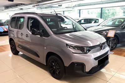 Citroen Berlingo MPV M L1H1 N1 EAT8