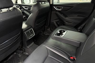 Subaru Forester 2.0i-L Platinum (EyeSight) Lineartronic