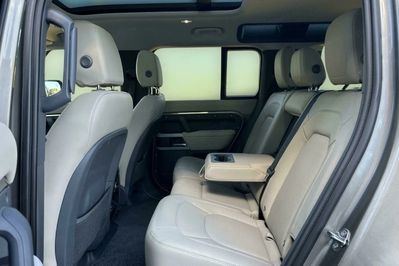 Land Rover Defender 110 2.0 P400e PHEV XS Edition