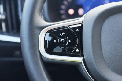Volvo V90 T6 AWD Plug-In Hybrid Plus Dark aut