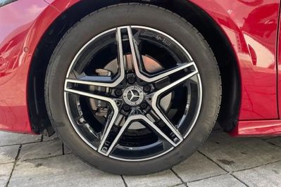 Mercedes Klasa A 220 4-Matic AMG Line