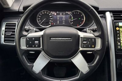 Land Rover Discovery V 2.0 P300 SE