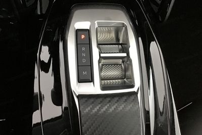 Peugeot 208 ALLURE 1.2 mHEV e-DCS6