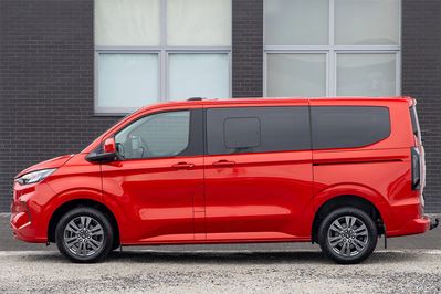 Ford Tourneo Custom L1H1 Titanium X AT