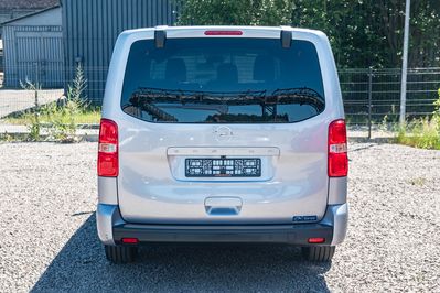 Opel Zafira Life Extra Long L2H1 Business AT8