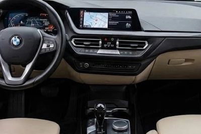 BMW Seria 2 218i Luxury Line aut