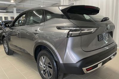 Nissan Qashqai Acenta 1.3 DIG-T mHEV MT 2WD