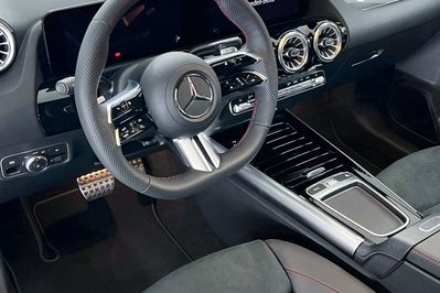 Mercedes GLA 200  AMG Line