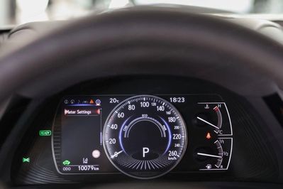 Lexus ES 300h Business Edition