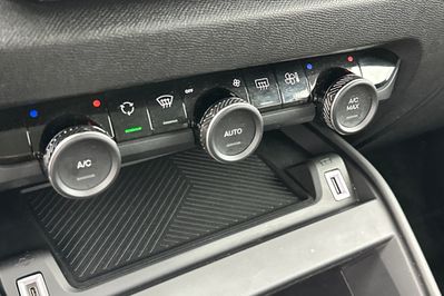 Citroen C4 Feel Pack 1.5 BlueHDI EAT8