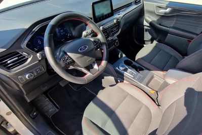 Ford Kuga 2.5 FHEV FWD ST-Line X
