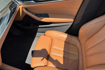 BMW Seria 5 Touring 530i xDrive M Sport