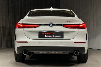 BMW Seria 2 220i Advantage aut