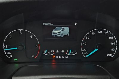 Ford Transit Custom L2H1 AT