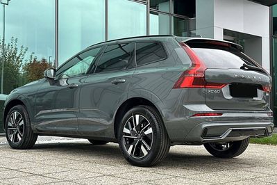 Volvo XC60 B5 AWD Plus Dark