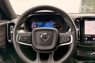 Volvo XC40 B3 Plus Dark