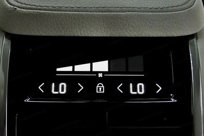 Volvo XC90 T8 AWD Plug-In Hybrid Inscription 7os aut