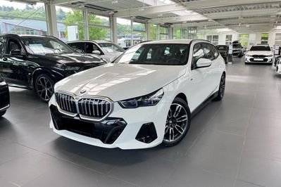 BMW Seria 5 Touring 520d xDrive M Sport