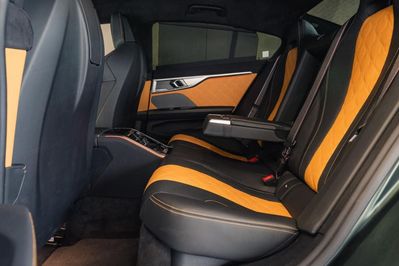BMW Seria 8 M8 Competition
