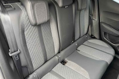 Peugeot 2008 Allure e-DCS 1.2 mHEV