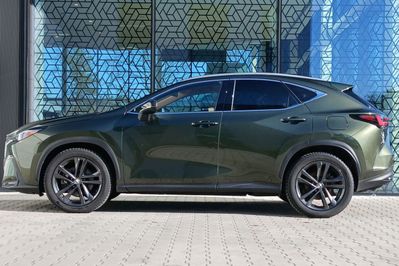Lexus NX 450h+ Prestige AWD