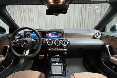 Mercedes CLA 200 AMG Line